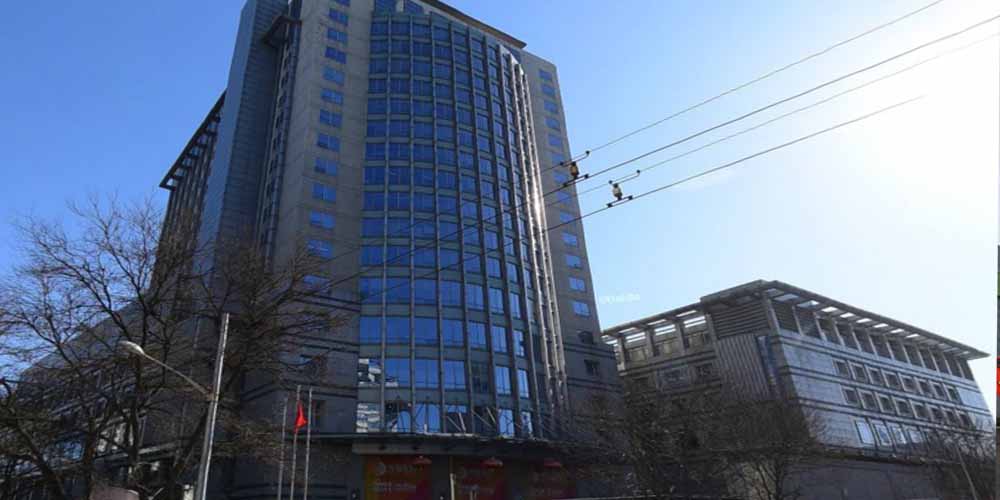 北礦磁材科技用高服氣流篩解決磁性材料的精度、細度及環(huán)境污染問題